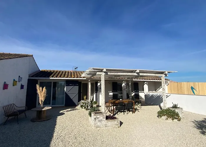 Mas Des Oliviers, Maison Avec Piscine Privative Et Chauffee, 3 Animaux Acceptes Locamargue